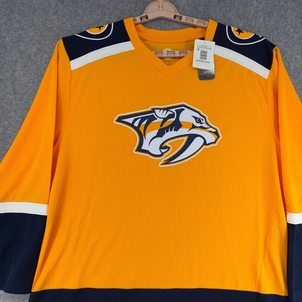 NHL Nashville Predators Filip Forsberg 9 Home Jersey Mens Large Gold Navy New